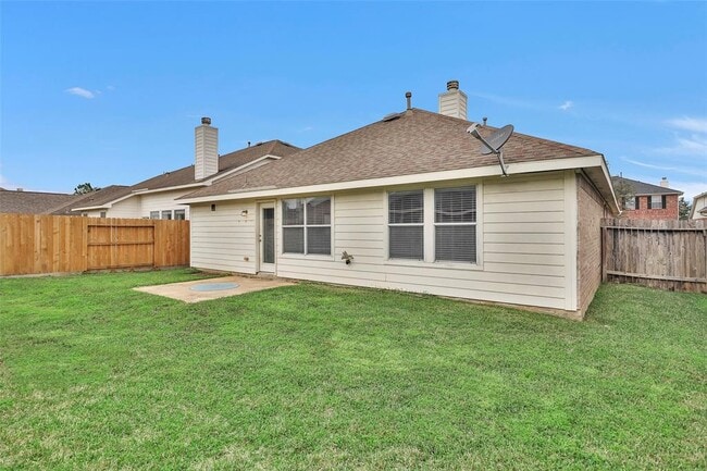 Building Photo - 24615 Tribeca Ln