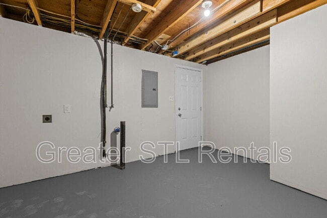 Building Photo - 2344 White Ash Ct