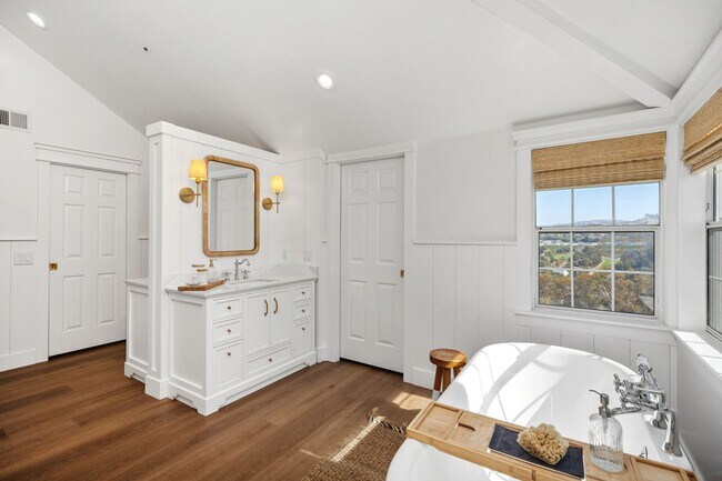 Building Photo - Luxury Ocean View Home in Sea Pointe Estates San Clemente