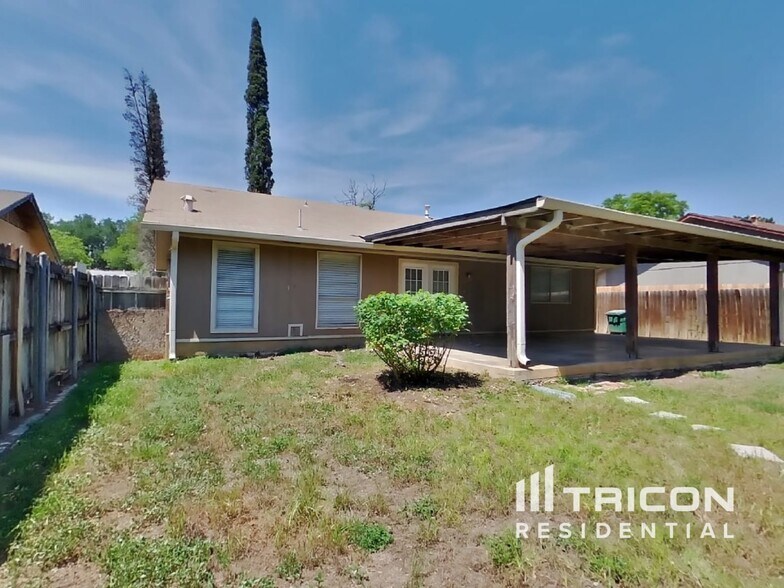 Building Photo - 5126 Casa Oro St