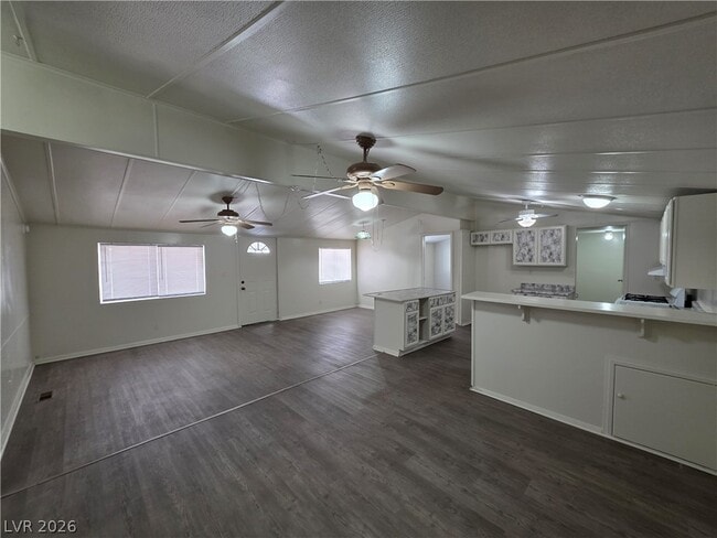 Building Photo - 2916 Gavilan Ln