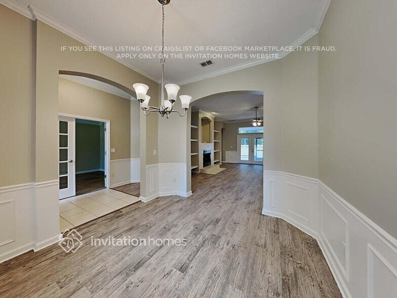 Building Photo - 3067 Williamsburg Ct