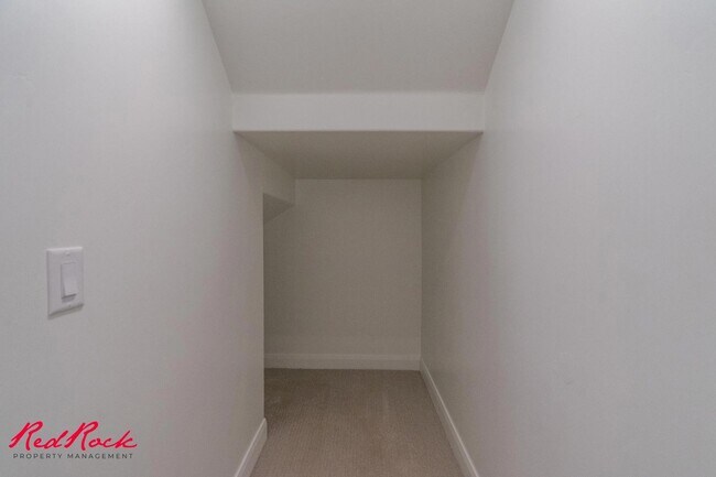 Building Photo - Welcome to Your Dream Home!