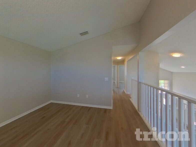 Building Photo - 13445 Beechberry Dr