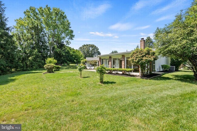 Building Photo - 4650 Palomino Ct