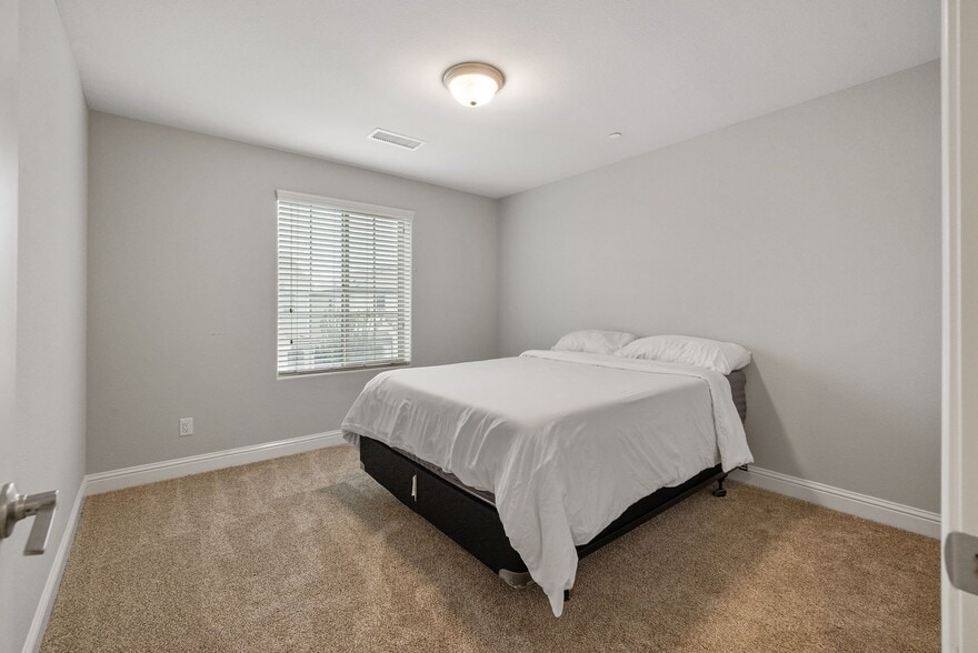 Building Photo - 6212 E Bibi Dr