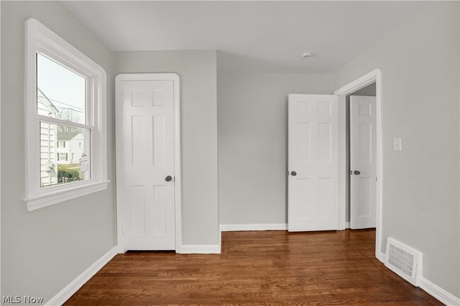 Building Photo - 20550 Wilmore Ave