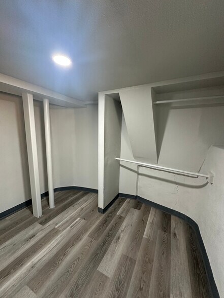 Building Photo - 2339 Van Ness Ave