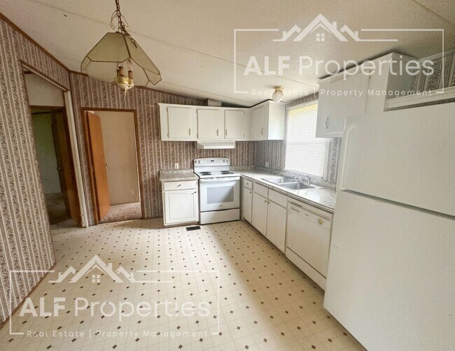 Building Photo - 157 Autumn Ln