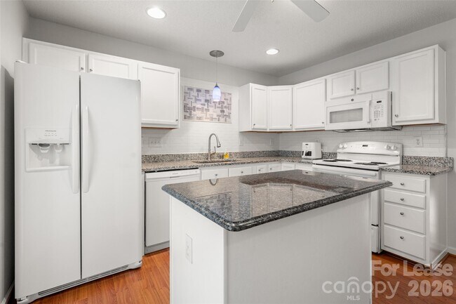 Building Photo - 1841 Birch Heights Ct