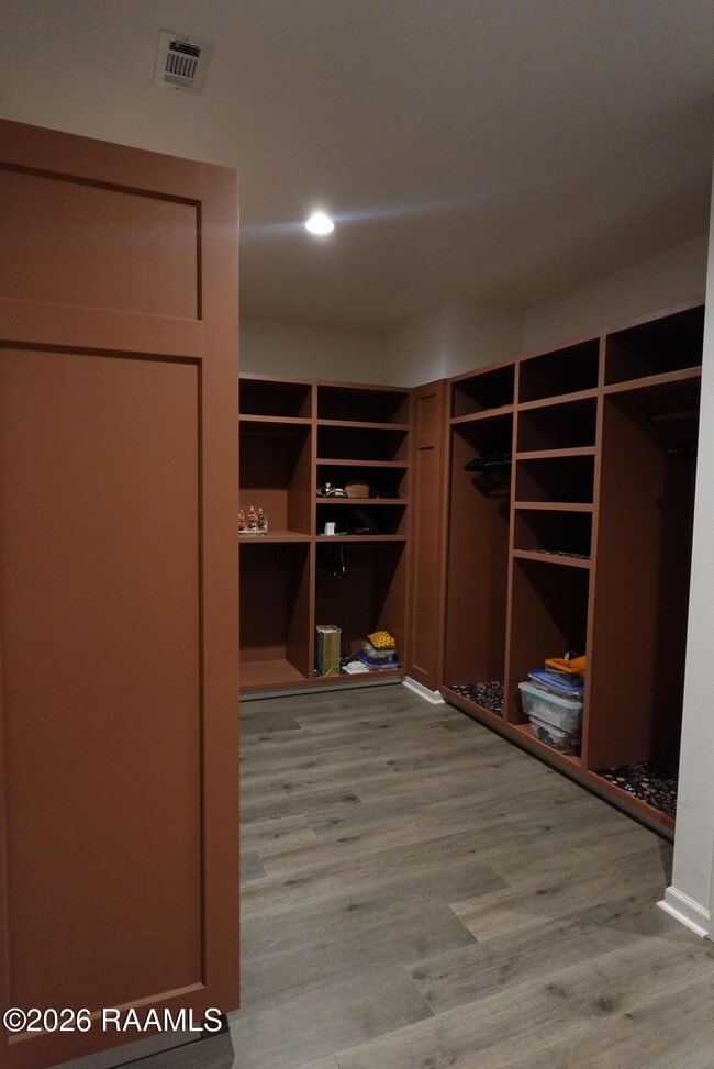 Building Photo - 401 Dua Ln