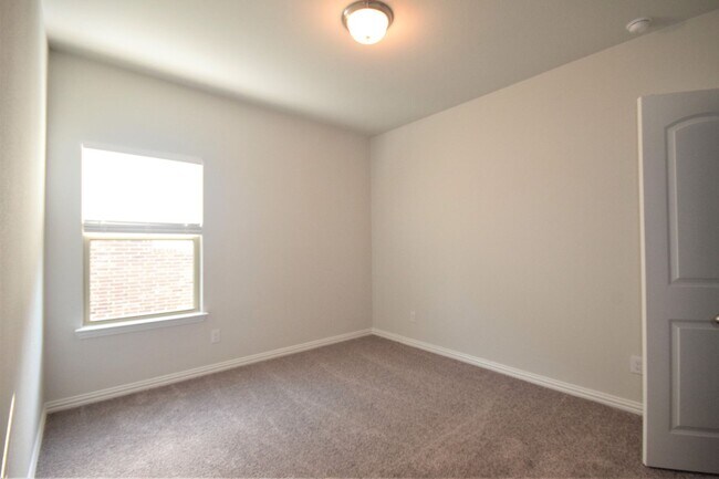 Building Photo - LOVELY FRISCO HOME IN GREAT NEIGHBORHOOD
