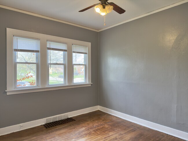 Building Photo - 901-903 14th St