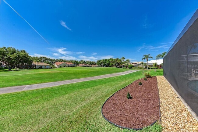 Building Photo - 6606 Pineview Terrace