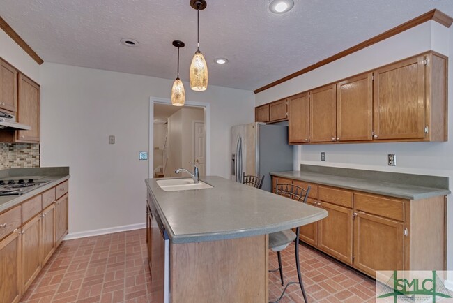 Building Photo - 130 Briarwood Ln