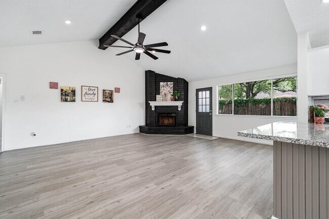 Building Photo - 13407 Wells River Dr
