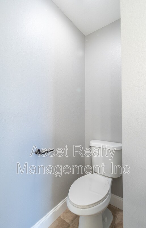 Building Photo - 926 Warrior Hill Dr