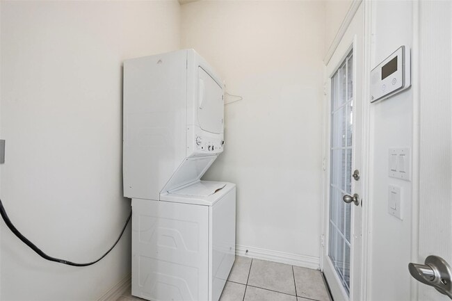 Building Photo - 2838 Misty Heath Ln