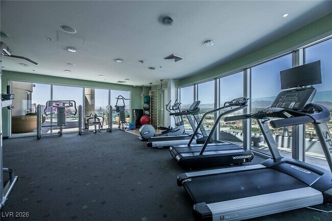 Building Photo - 200 Hoover Ave