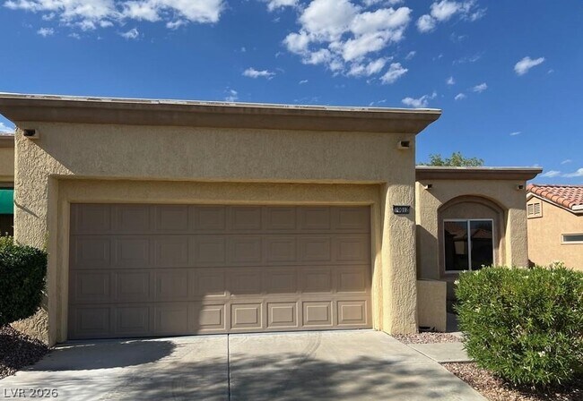 Building Photo - 10012 Bundella Dr