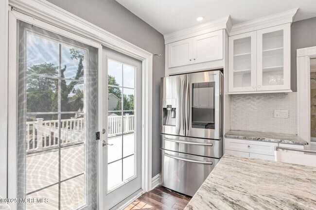 Building Photo - 76 South St