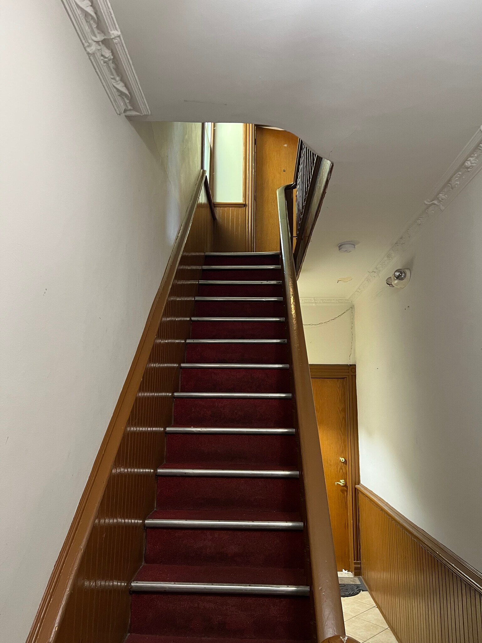 Building Photo - 13 Clover St