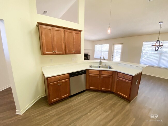 Building Photo - 11801 Balsam Ct