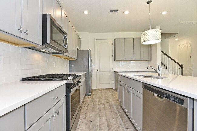 Building Photo - 720 Benoi Dr