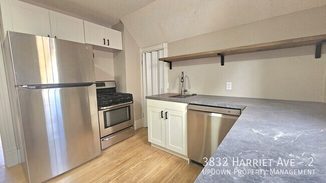 Building Photo - 3832 Harriet Ave