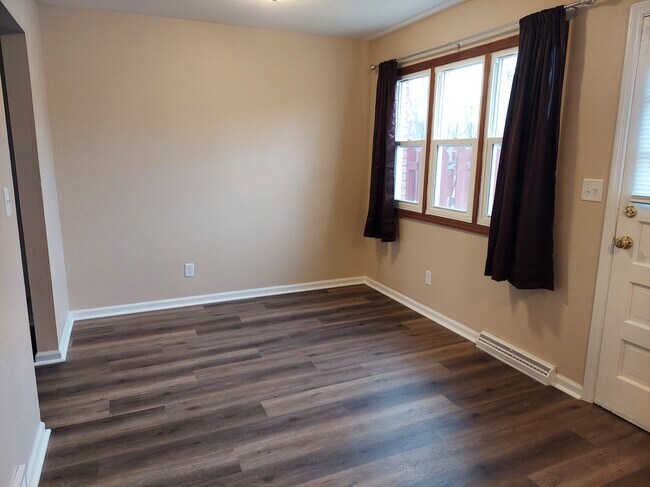 Building Photo - 4556 Apple Orchard Ln
