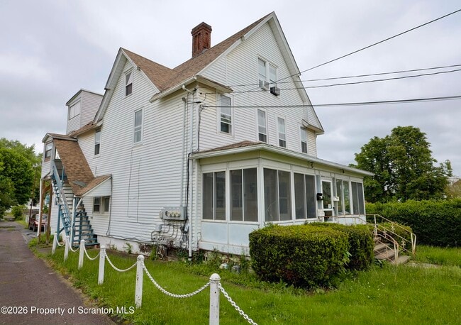 Building Photo - 1731 Wayne Ave