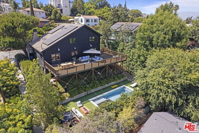 Building Photo - 2304 Vestal Ave