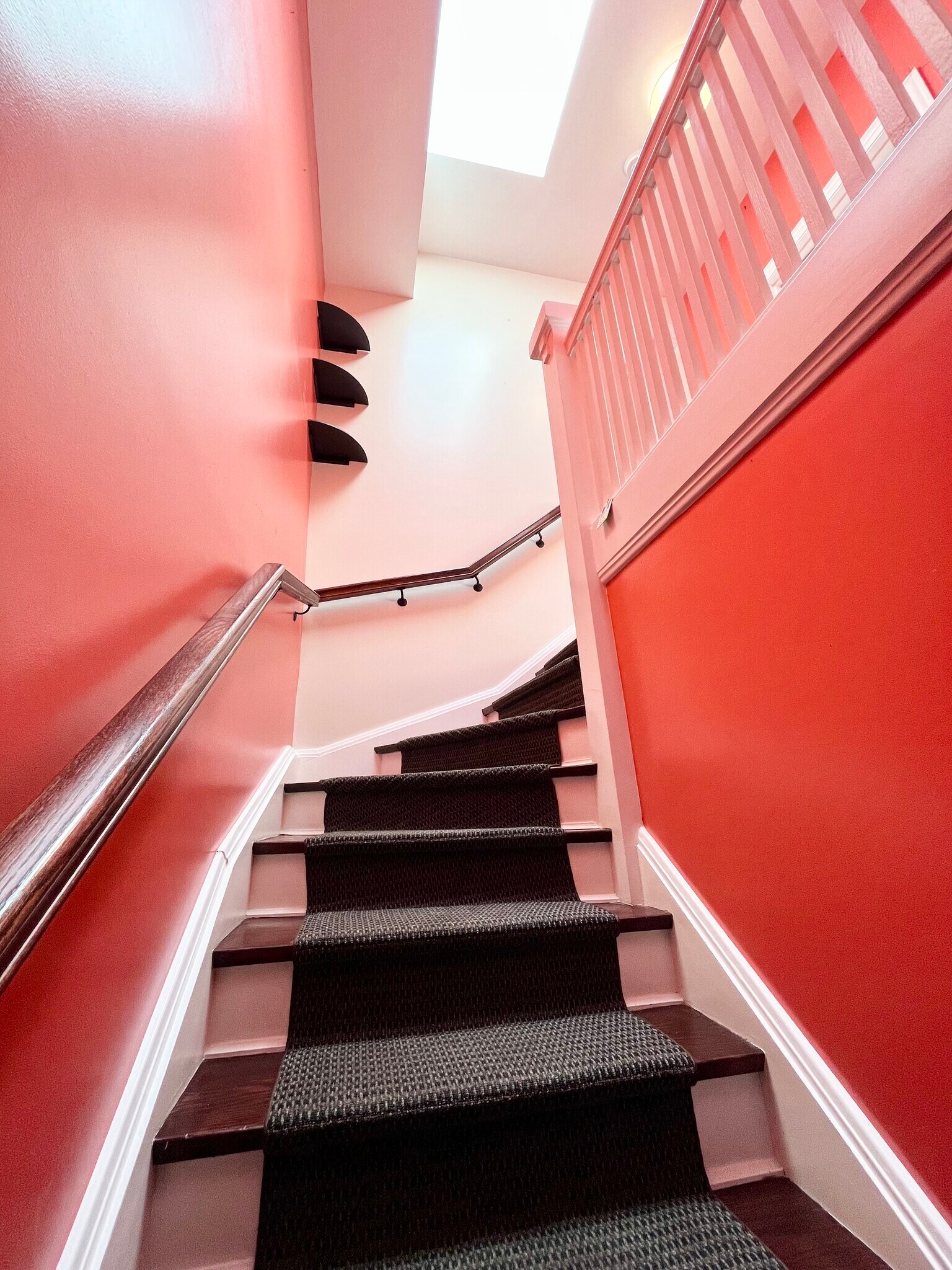 Building Photo - 6712 N Clark St