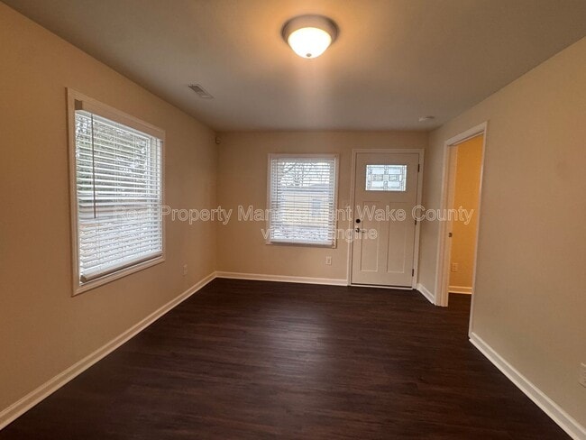 Building Photo - 1505 Axum Rd