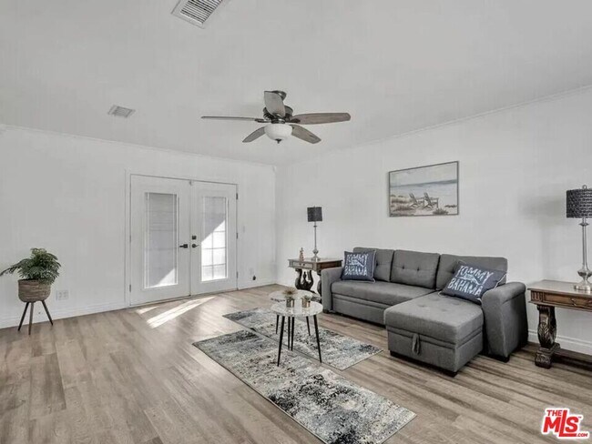 Building Photo - 28040 Ermine Pl