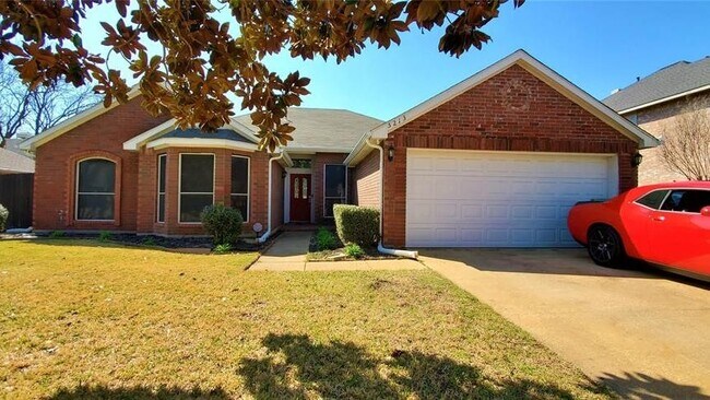 Building Photo - 4916 Timberview Dr