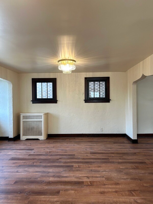 Building Photo - 114 Augusta St