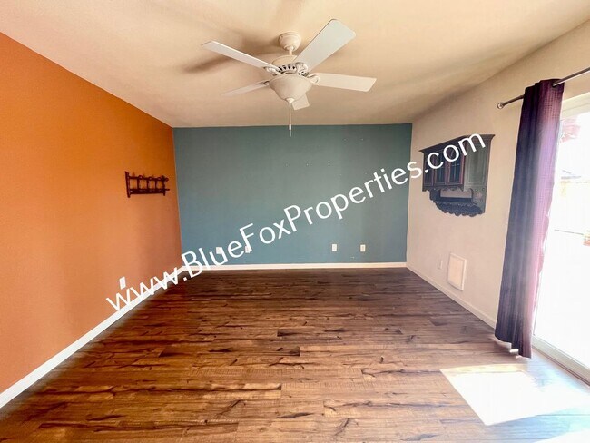 Building Photo - 2898 E Weymouth Cir