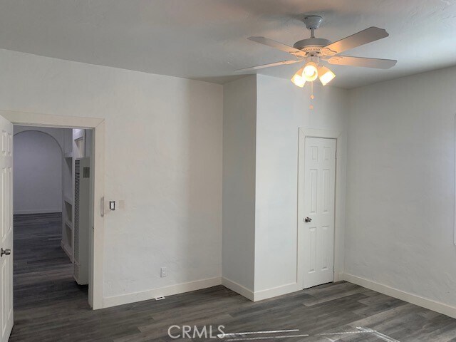 Building Photo - 1514 S Bentley Ave