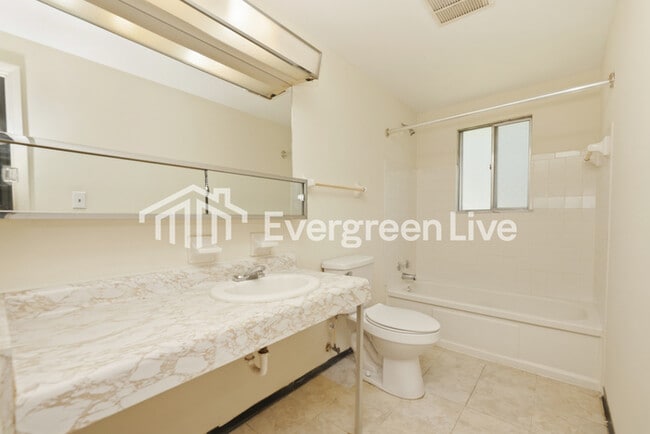 Building Photo - 4431 Procuniar Dr