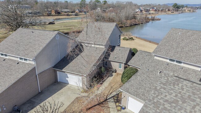 Building Photo - 115 Mt Carmel Rd