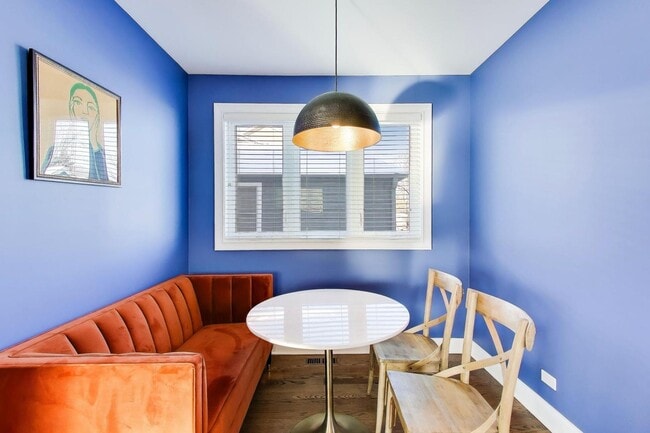 Building Photo - 229 N Myrtle Ave