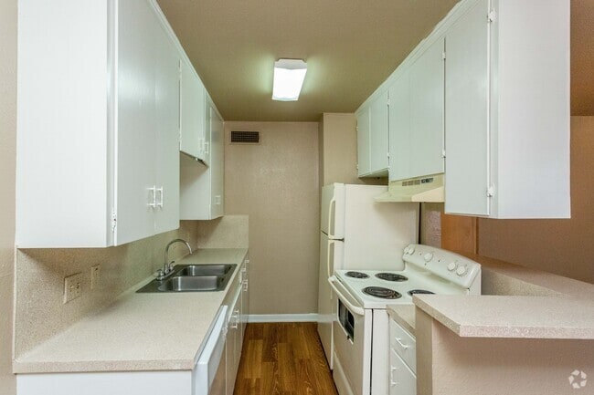 Kitchen - The Park Apartments