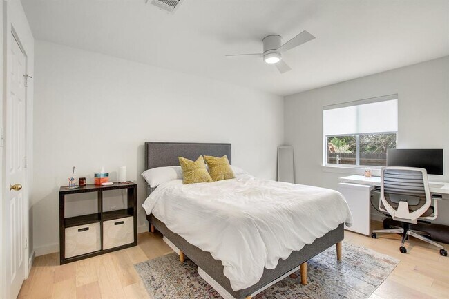 Building Photo - 8109 Campeche Bay Pl