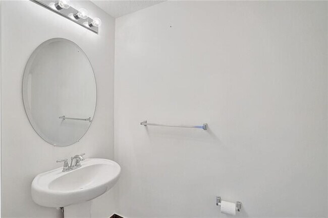 Building Photo - 3313 NW 11th Ave