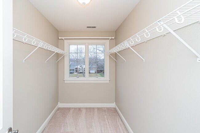 Building Photo - 361 S Elm St