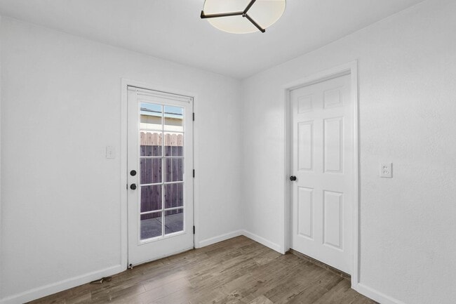 Building Photo - Beautiful Vacaville Home Near Parks, Schools & Shopping