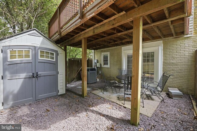 Building Photo - 8562 Tyrolean Way