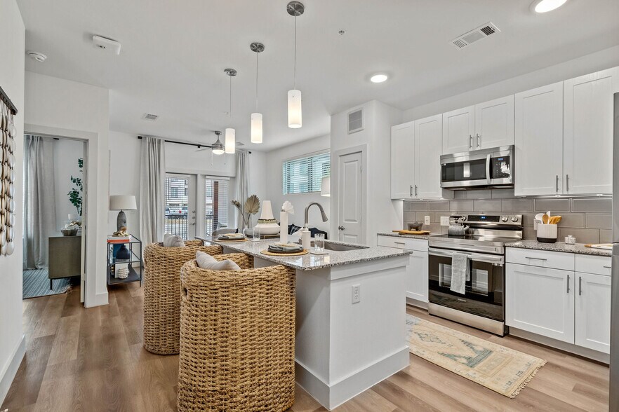 THE RILEY APARTMENTS 480 Commons Dr Burleson TX 76028 Apartment Finder