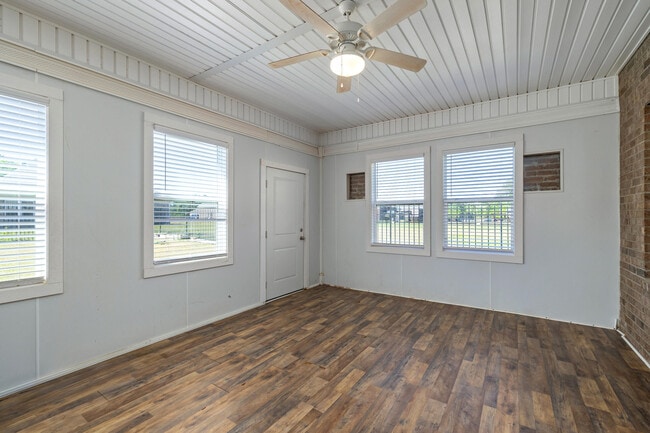 Building Photo - 2070 Hatteras Way